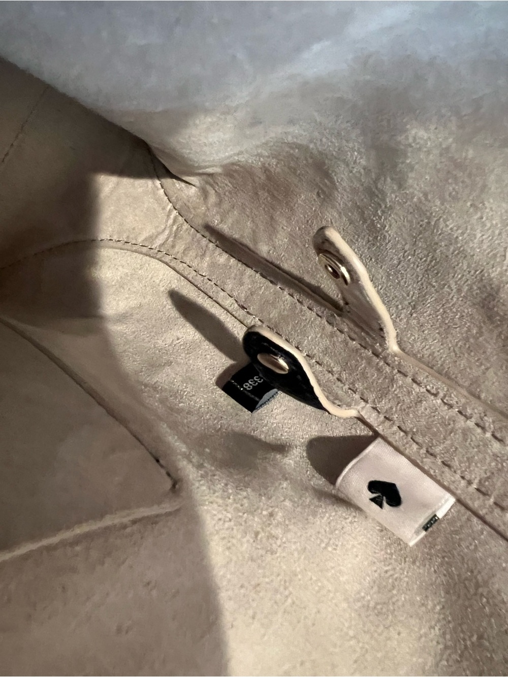 Kate Spade Daisy Purse - Picture 8 of 17
